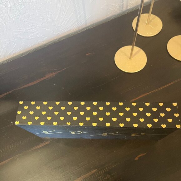 XOXO Painted Wood Sign Decor - Picture 3 of 3